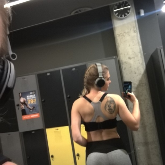  70% OFF CLEARANCE ! Heart Yoga Leggings - Picture 6 of 8